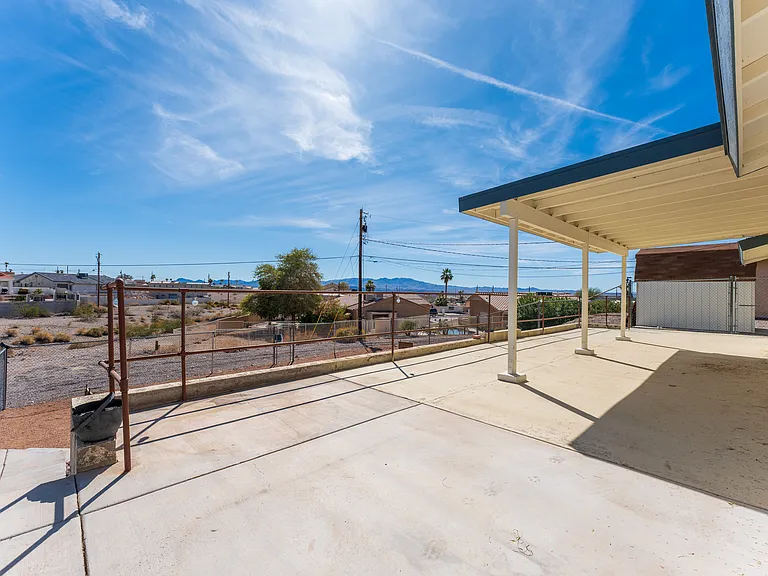 2150 Lake Havasu Plz — Photo 14