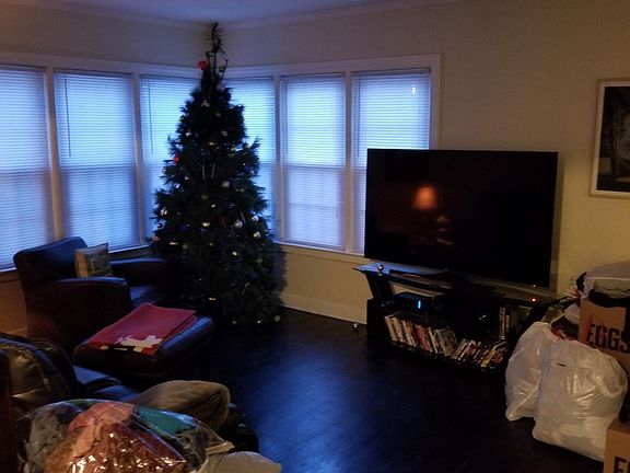 2nd image of 1517 Parkview Ave