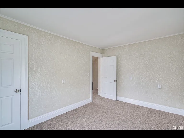 421 S Massey St — Photo 30