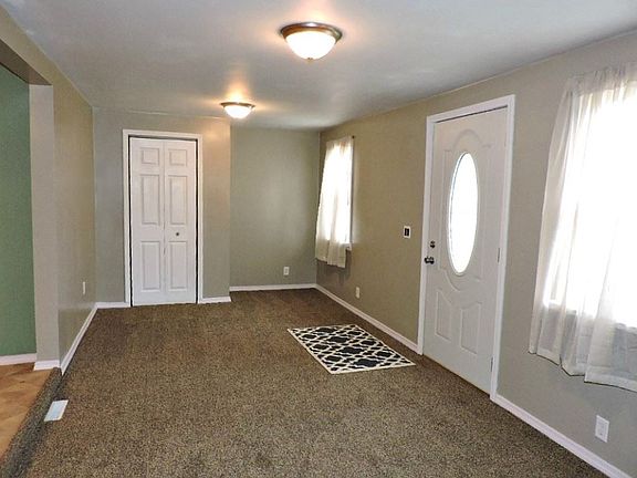 3rd image of 802 Kingsley Dr