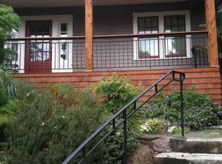 7041 19th Ave NE, Seattle, WA 98115