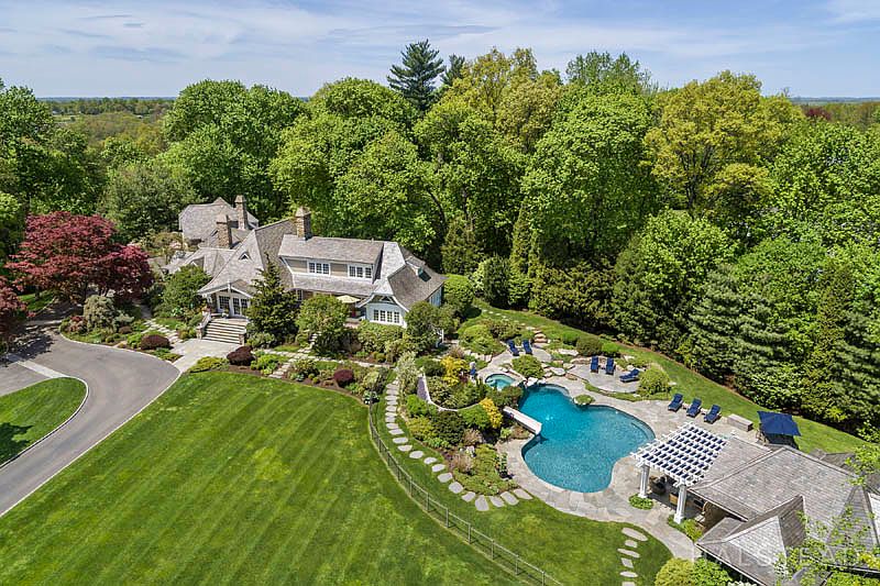 23 Fox Hill Ln, Darien, CT 06820 | Zillow