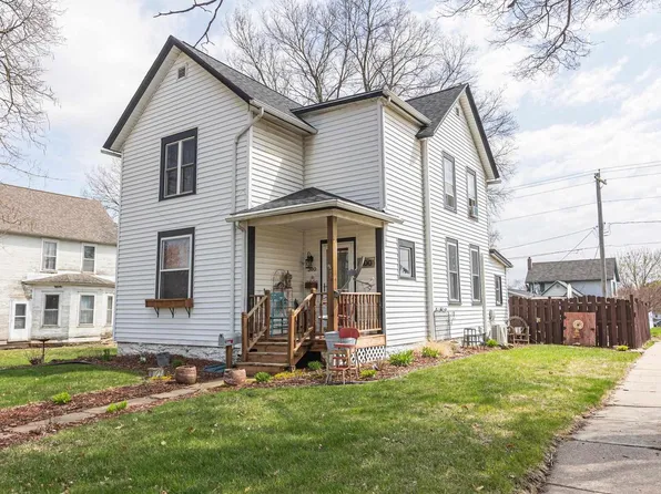 300 North Main Street, Cuba City, WI 53807
