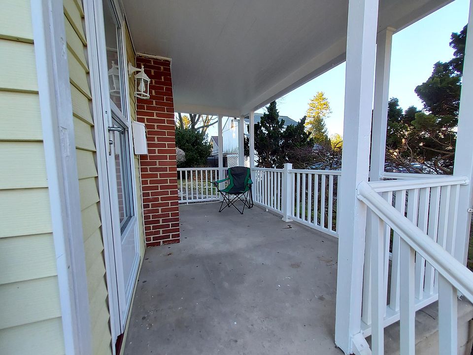 1st image of 285 E Mount Vernon St