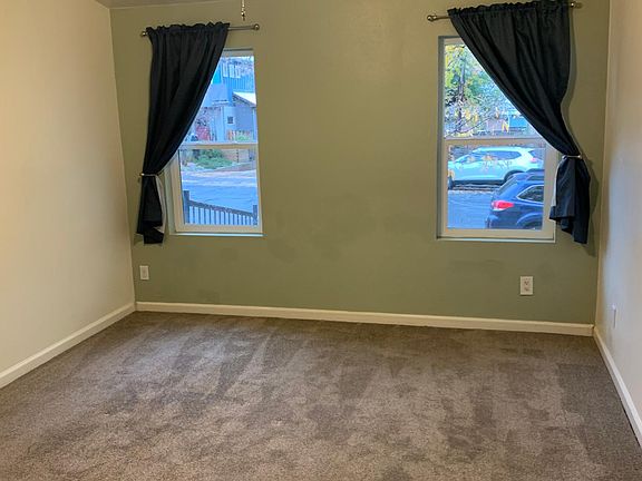 4th image of 705 Maple St Ste A
