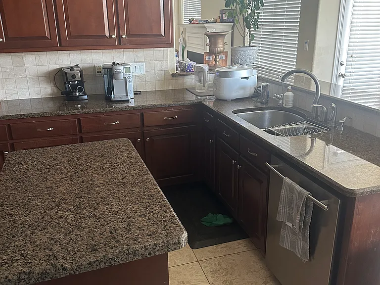 1580 Cream Level Rd — Photo 6