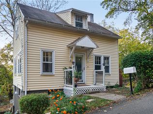 109 Vinegar Hl, Ithaca, NY 14850