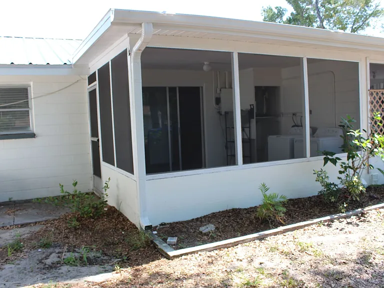 6017 Central Ave — Photo 10