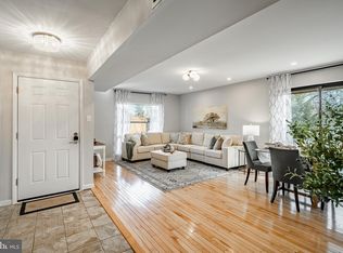 856B Putnam Blvd, Wallingford, PA 19086