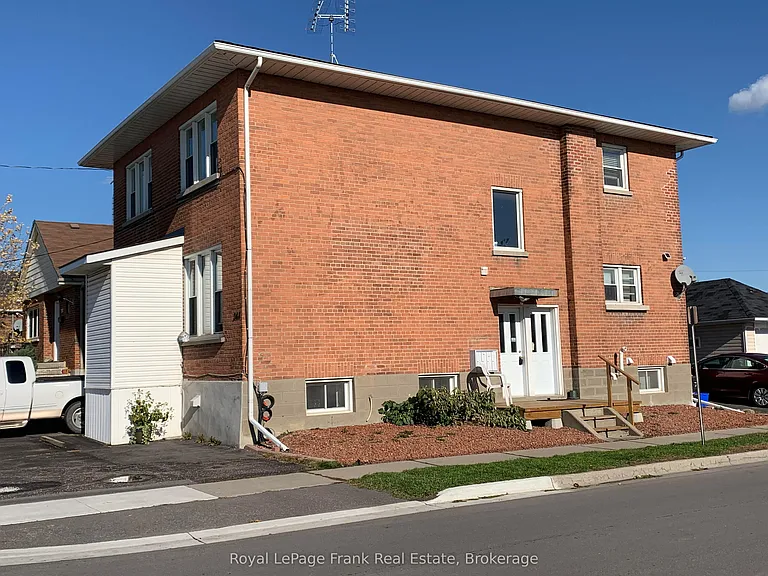 243 Huron St #4 — Photo 1