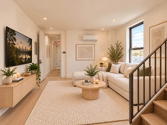 Living room, photo 2