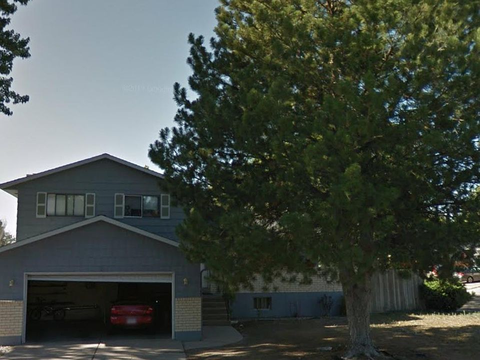1st image of 8 Carpenter Pl