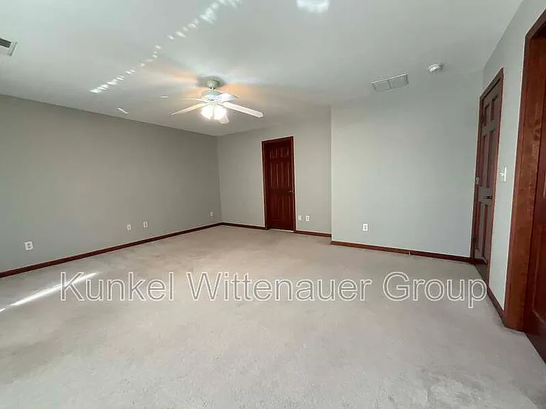 120 Harbor Point — Photo 19