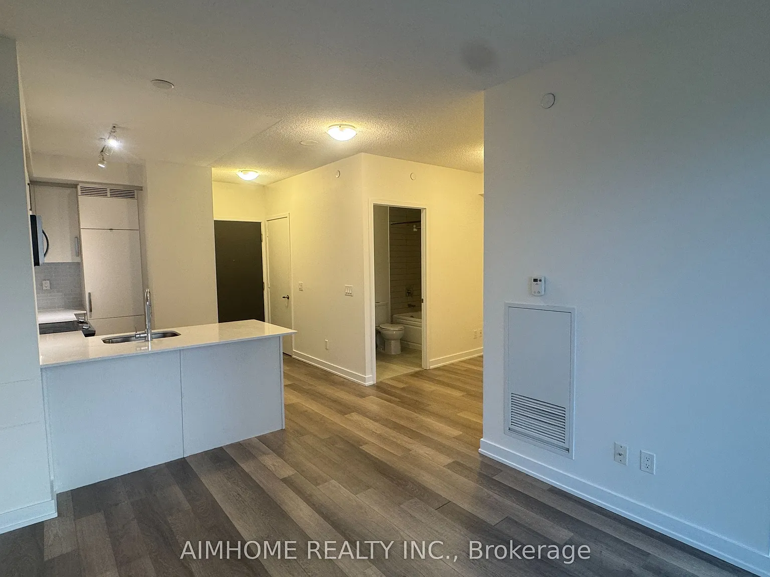 2 bed, $2,450 — Photo 1