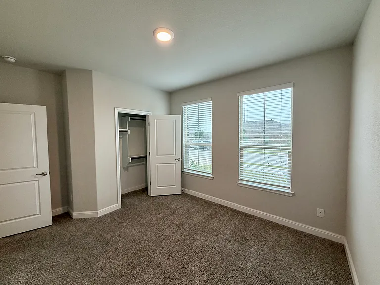 2340 Goodnight Ranch Dr — Photo 18