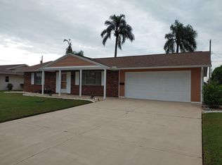 1708 Danbury Dr, Sun City Center, FL 33573
