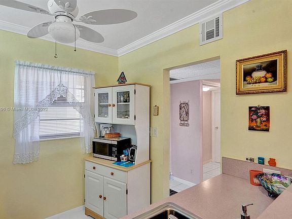 5th image of 5003 NW 35th St APT 606