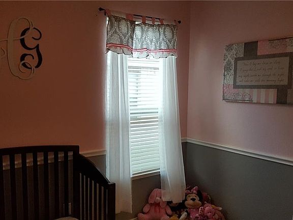 4th image of 624 Saddleway Dr