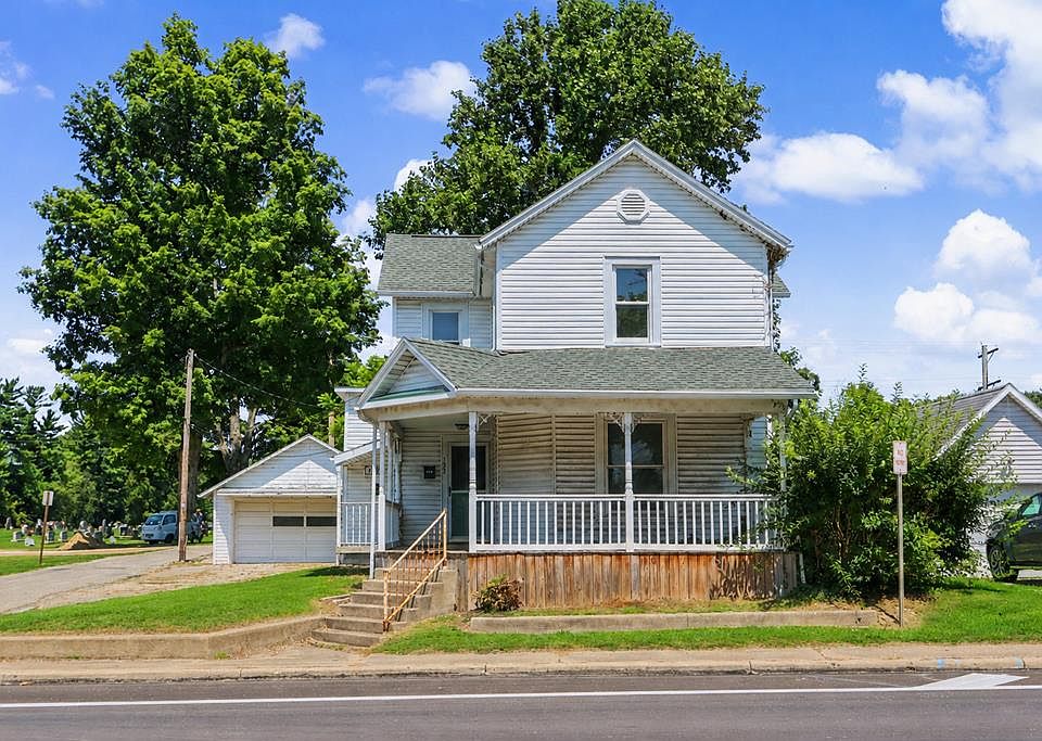 1st image of 123 1/2 E Main St