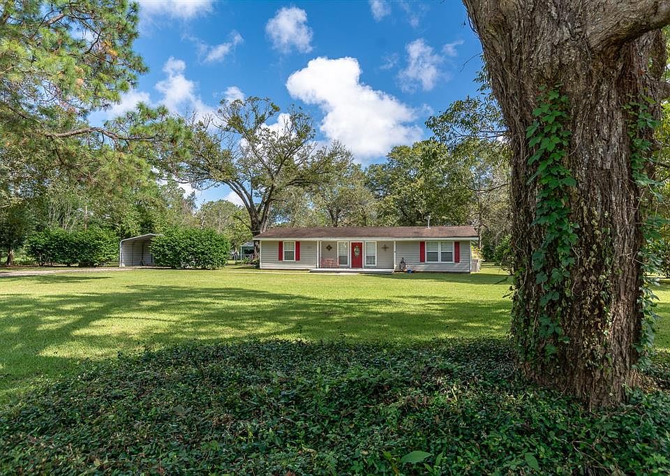1st image of 211 Bluebonnet Dr