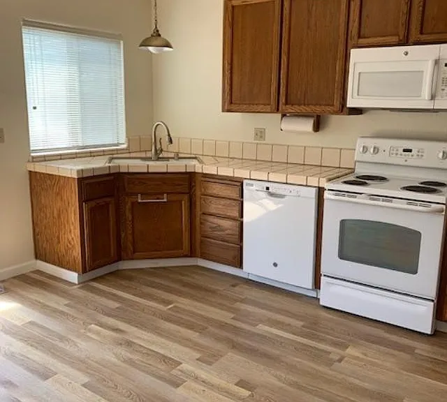 16675 Lone Hill Dr — Photo 8