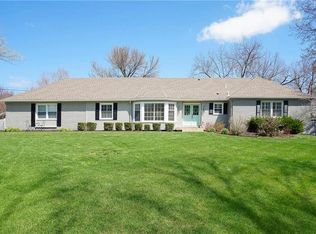 10405 Belinder Rd, Leawood, KS 66206