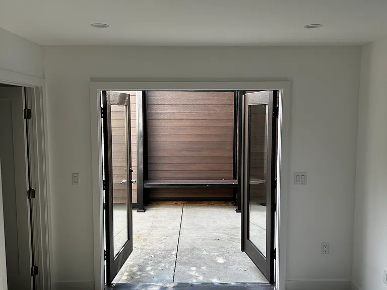 501 1/2 Grand Ave — Photo 15