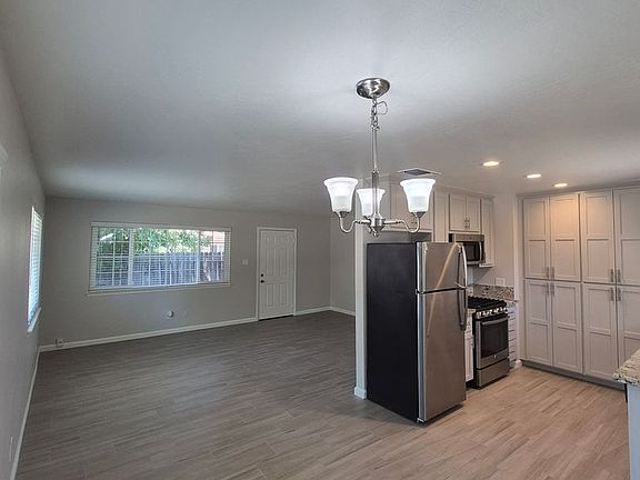 2nd image of 5100-5132 Alrene Ct #2116