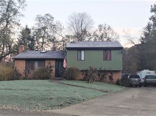 105 Donmor Dr, Pittsburgh, PA 15237