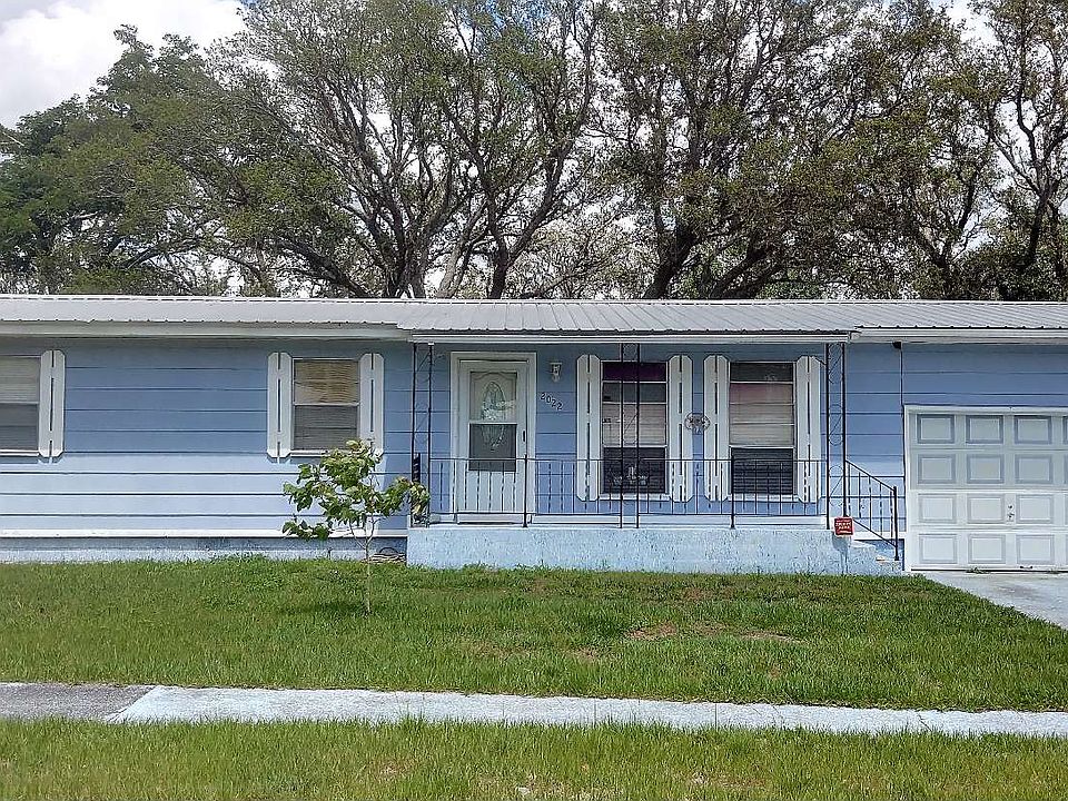 1st image of 2022 Roseland Ave