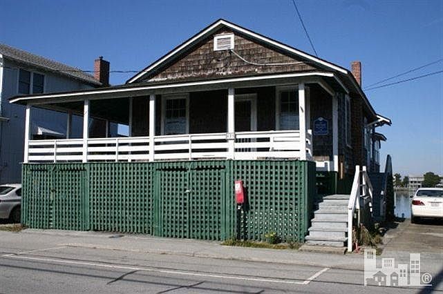 1st image of 405 N Lumina Avenue
