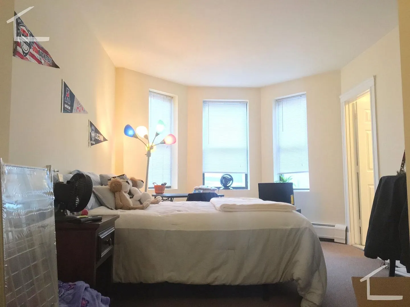 Studio near the heart of Fenway and Kenmore Square! — Photo 1