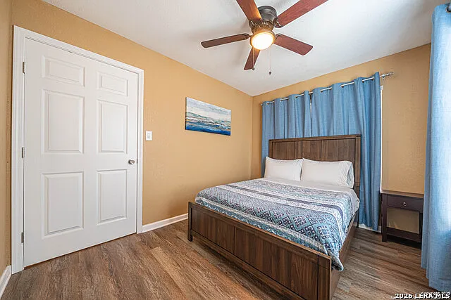 2 bed, 1.0 bath, 3196 sqft, $1,075 — Photo 3