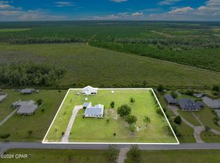 235 Betty Rae Dr, Wewahitchka, FL 32465