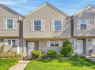 694 Darlington Dr, Old Bridge, NJ 08857