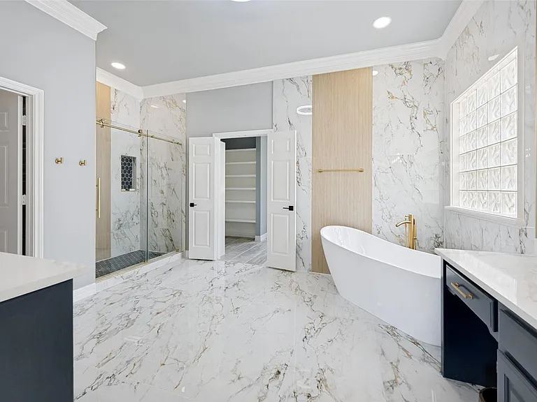 818 Riviera Dr — Photo 19