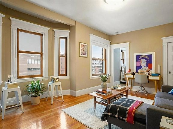 3rd image of 8 Garrison St APT 710