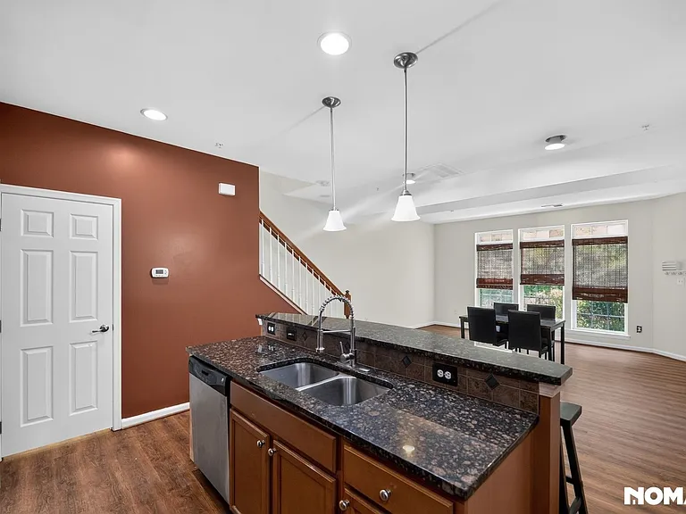 1467 Braden Loop — Photo 8