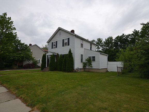 2nd image of 2892 Columbus St