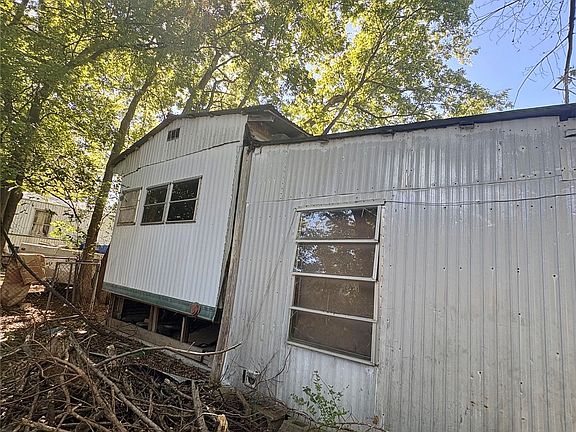 4th image of 1109 N 27th St