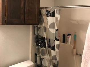 610 Nimrod Rd, Edmond, OK 73003