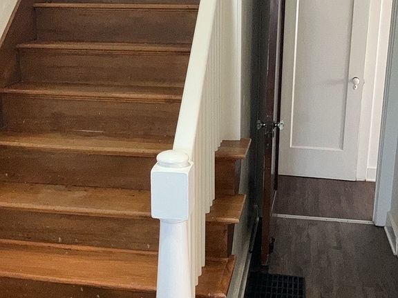 5th image of 2527 Salem Ave