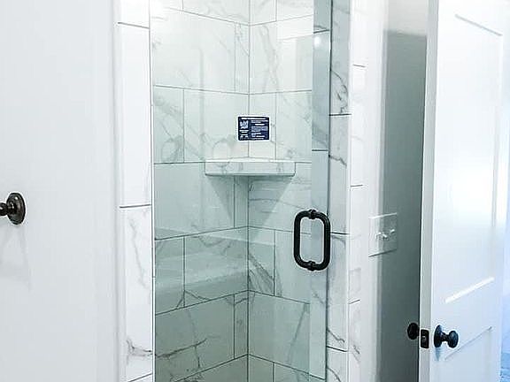 Master shower 