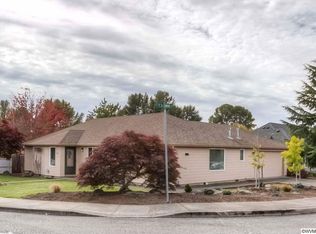 749 SE Deschutes Dr, Dallas, OR 97338