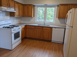 511 Buffinton St #E, Fall River, MA 02721