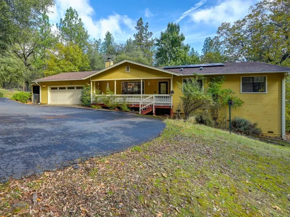 21335 Robin Ln, Pine Grove, CA 95665
