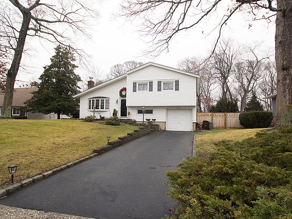 2nd image of 25 Eagle Ln