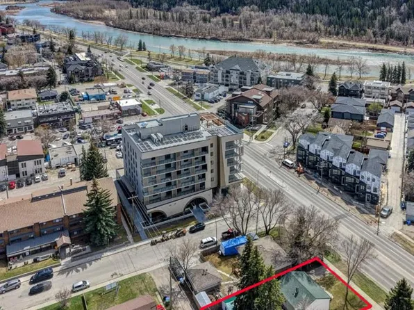 3432 SW 3rd Ave NW, Calgary, AB T2N 0M3