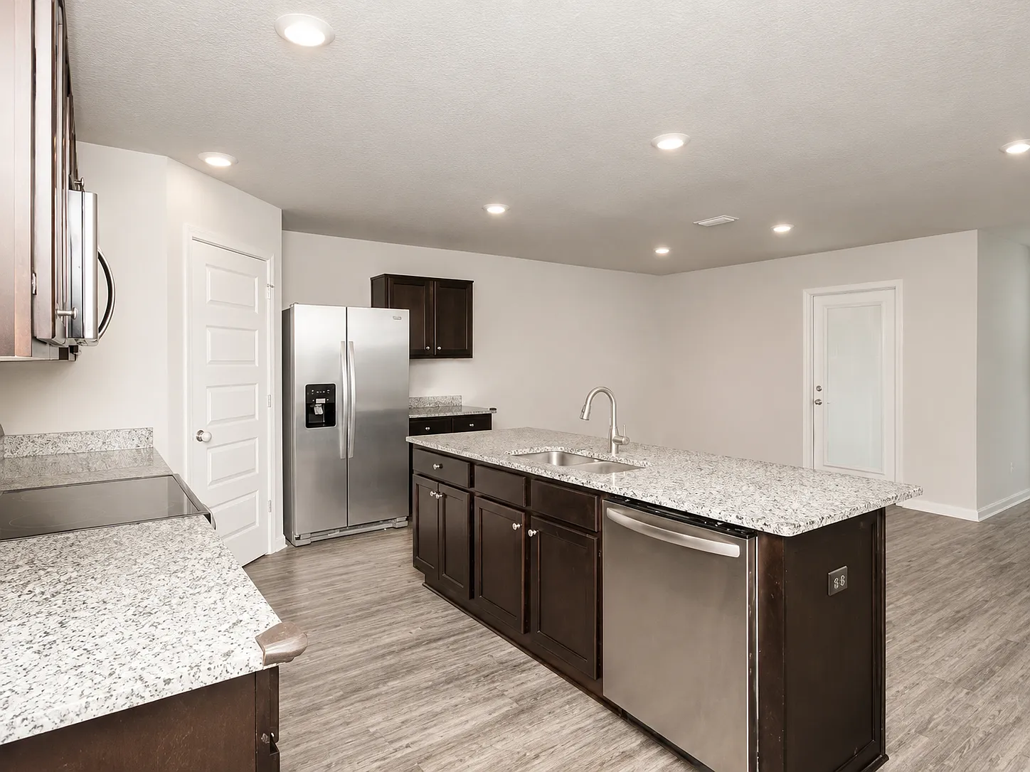 4 bed, 1791 sqft, $2,300 — Photo 4