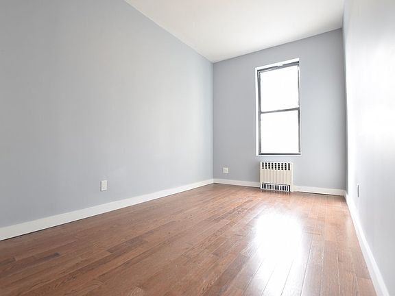 4th image of 780 Rogers Ave #1